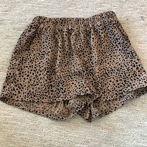 NWOT Tyche flowy shorts